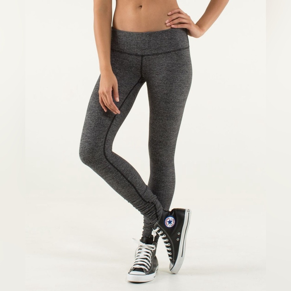 Lululemon Wunder Under Pant
Heathered Herringbone Heathered Black